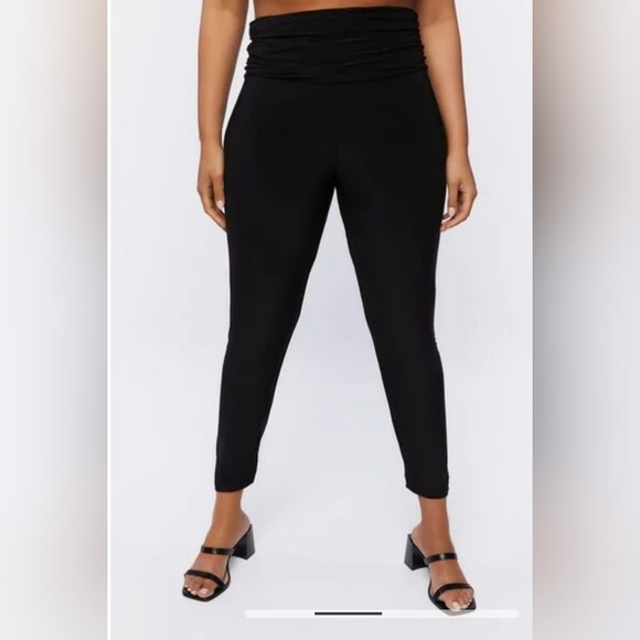 Forever 21 Plus Size Black Ruched Waist Pants - Picture 3 of 9
